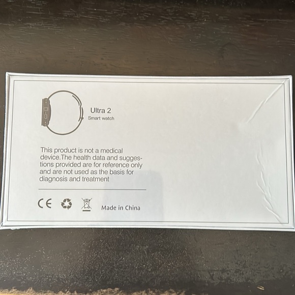 Ultra II Smart Watch iOS & Android Capable w/wireless charging pad - Picture 2 of 2